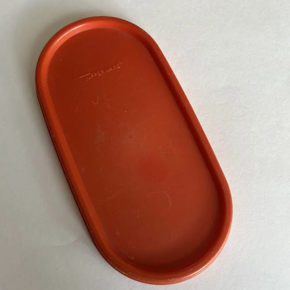 Vintage Tupperware Modular Mates Oval Seal Replacement Lid 1616-15 red